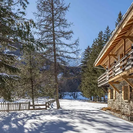Chalet Familial Renove Au Pied Des Pistes - Fr-1-808-22 *